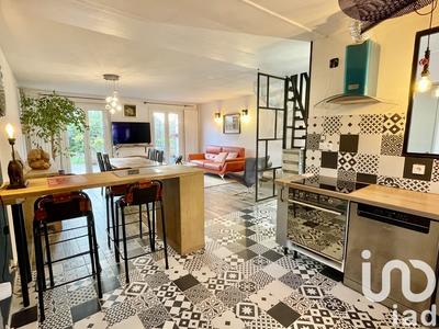 Maison - 90 m² - 5 pièces