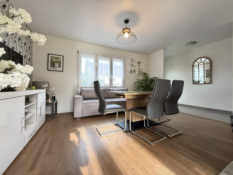 Maison - 82 m² - 4 pièces