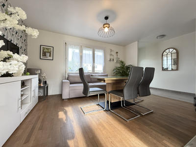 Maison - 82 m² - 4 pièces