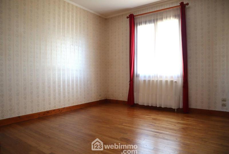 Maison - 98 m² - 4 pièces