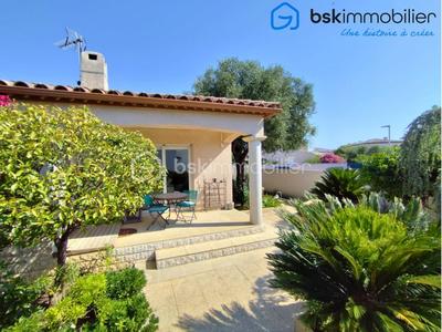 Villa - 237 m² - 6 pièces