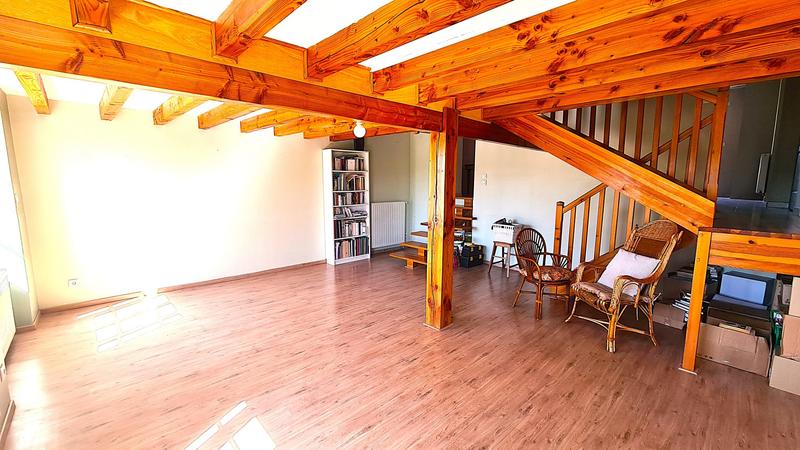 Appartement - 83 m² - 3 pièces