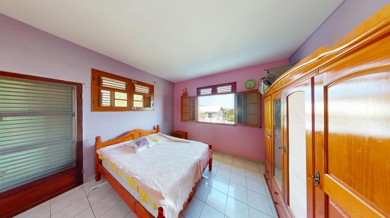 Maison - 180 m² - 7 pièces