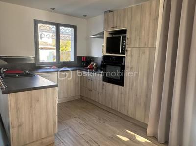 Maison - 107 m² - 6 pièces