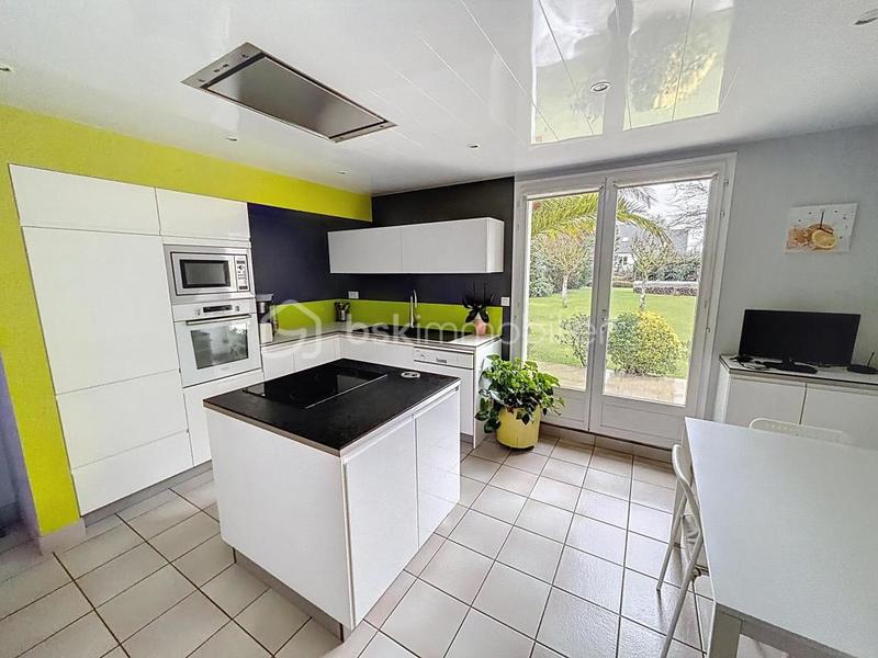 Maison - 167 m² - 7 pièces