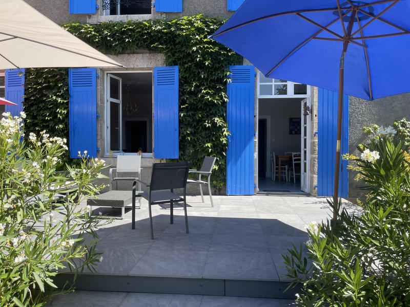 Maison - 350 m² - 14 pièces