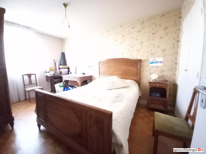 Appartement - 98 m² - 4 pièces