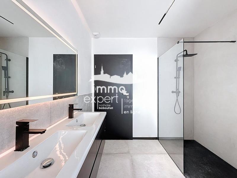 Villa - 145 m² - 6 pièces