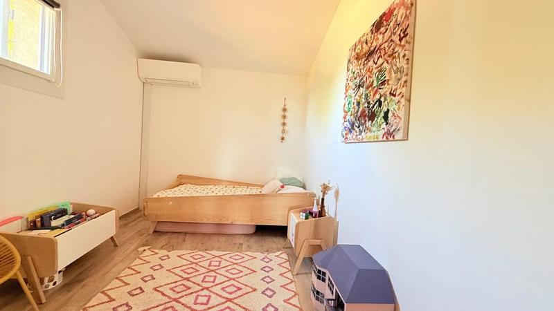 Maison - 185 m² - 7 pièces