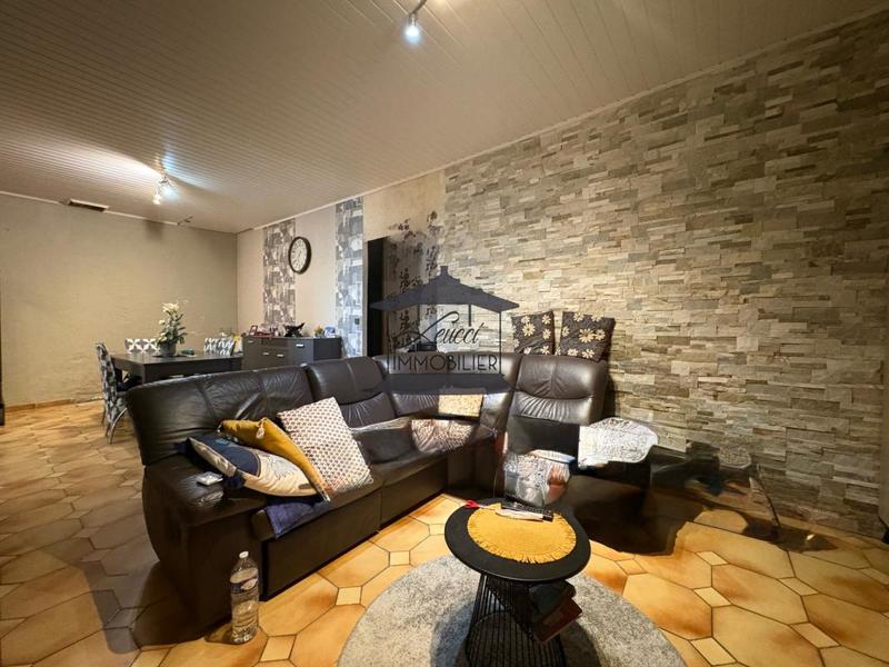 Maison - 122 m² - 5 pièces