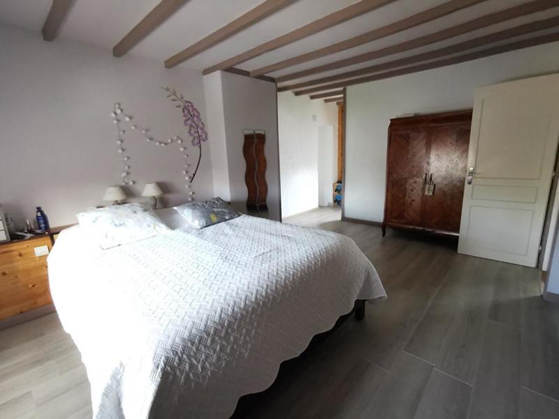 Maison - 313 m² - 10 pièces