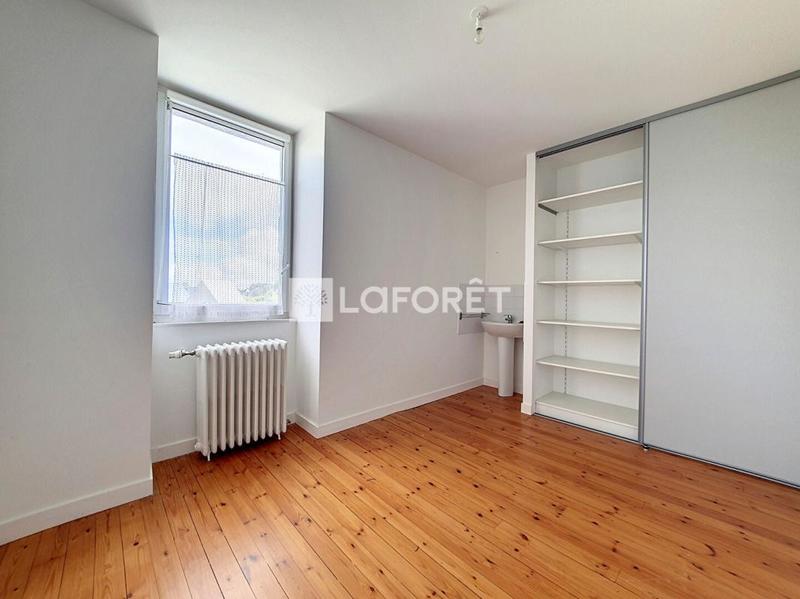 Maison - 382 m² - 18 pièces