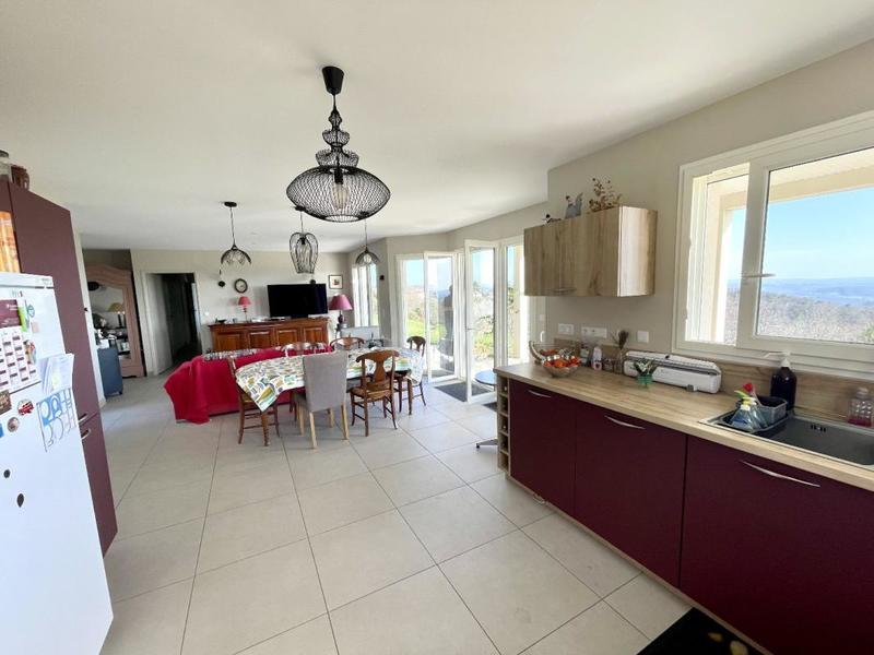 Maison - 106 m² - 4 pièces