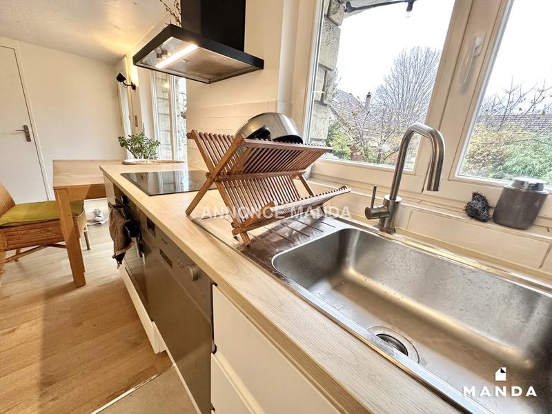 Chambre - 12 m² - 10 pièces