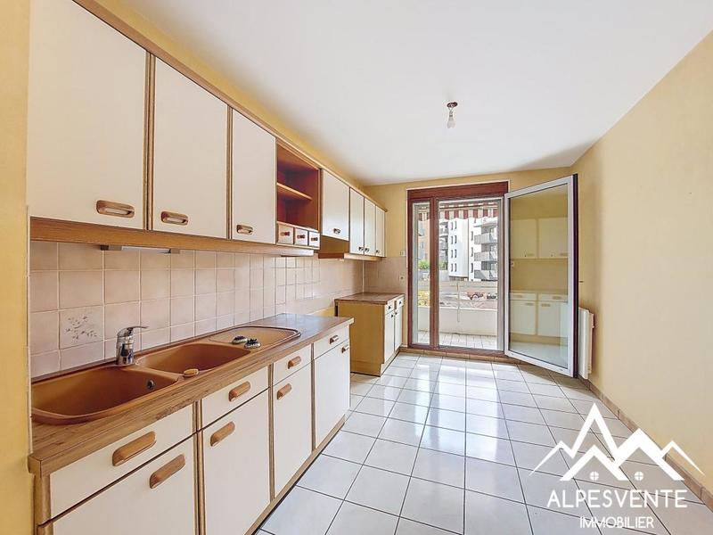 Appartement - 75 m² - 3 pièces