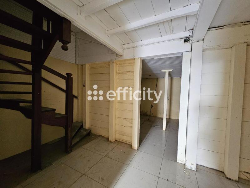 Maison - 102 m² - 4 pièces