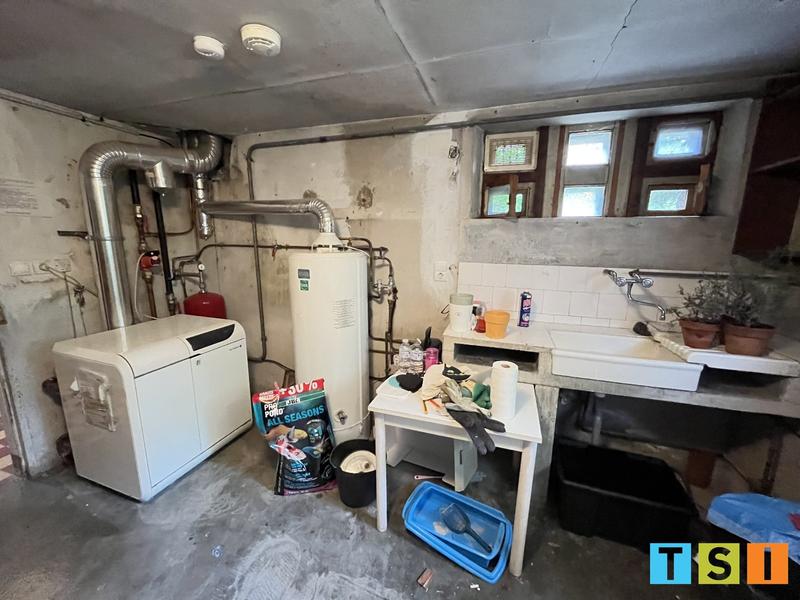 Maison - 170 m² - 8 pièces