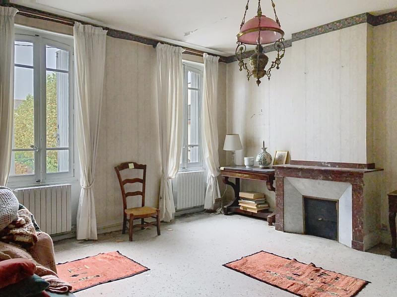 Maison - 220 m² - 6 pièces