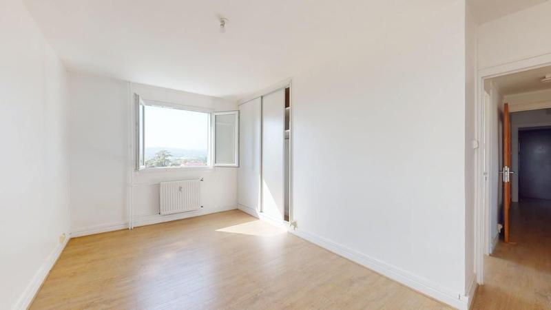 Appartement - 72 m² - 4 pièces