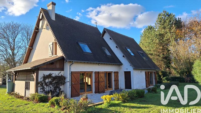 Maison - 186 m² - 8 pièces