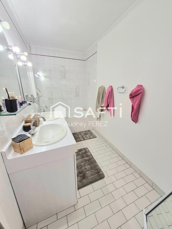 Appartement - 142 m² - 6 pièces