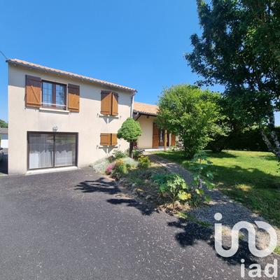 Maison - 146 m² - 8 pièces