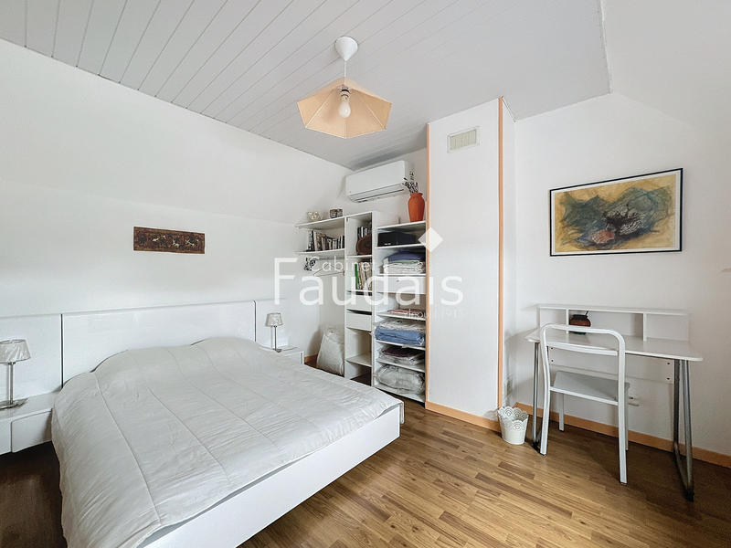 Maison - 141 m² - 7 pièces