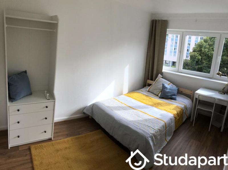 Chambre - 11 m² - 1 pièce
