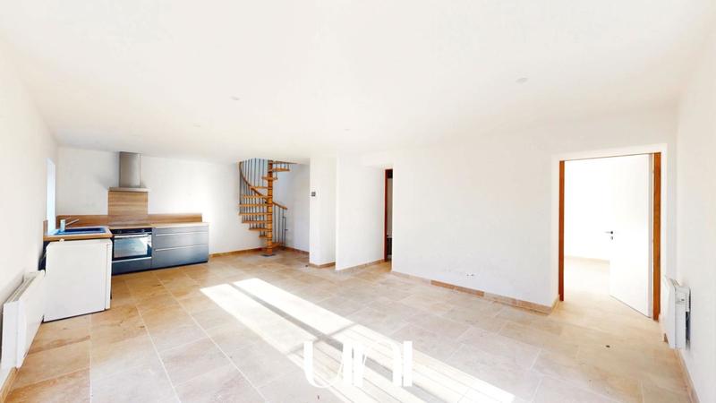 Duplex - 66 m² - 4 pièces