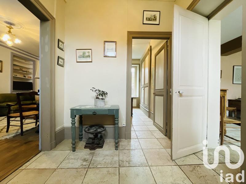 Maison - 245 m² - 11 pièces