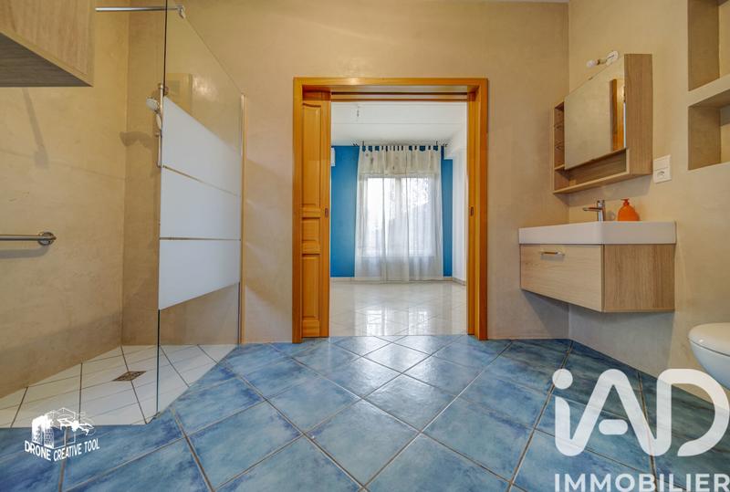 Maison - 267 m² - 9 pièces