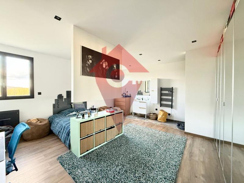 Maison d'architecte - 400 m² - 8 pièces