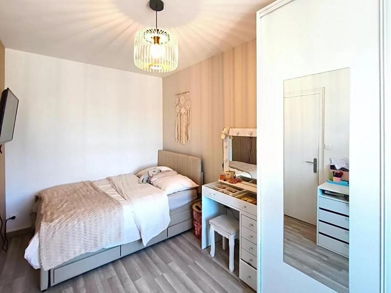 Maison en pierre - 184 m² - 9 pièces