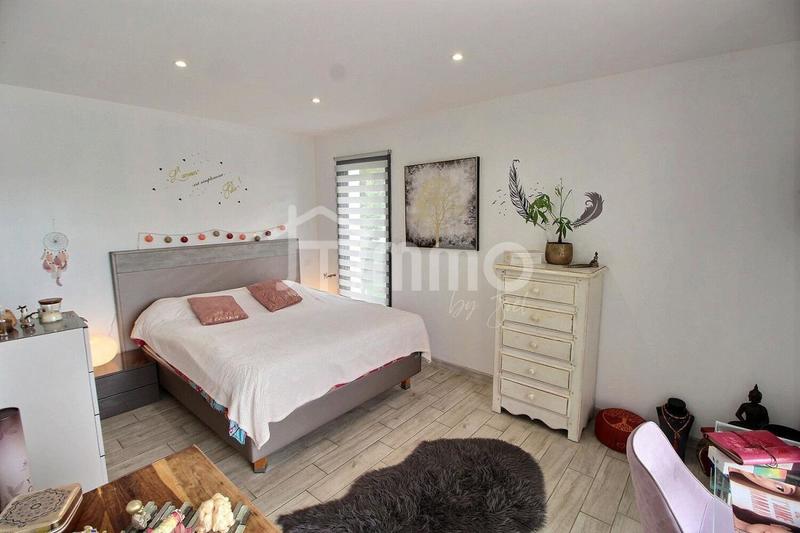 Villa - 155 m² - 5 pièces