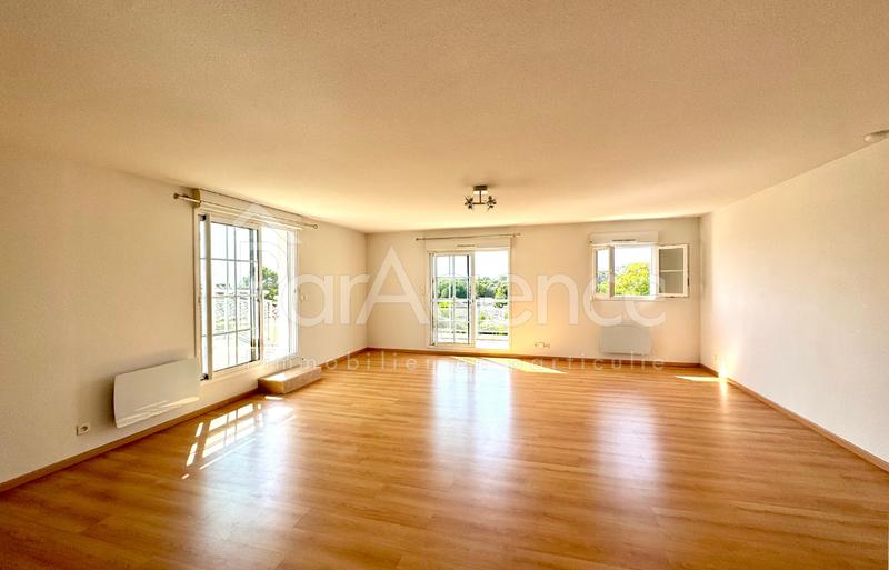 Appartement - 91 m² - 3 pièces