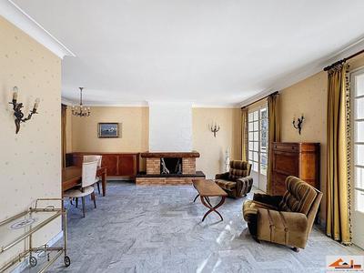 Villa - 200 m² - 7 pièces