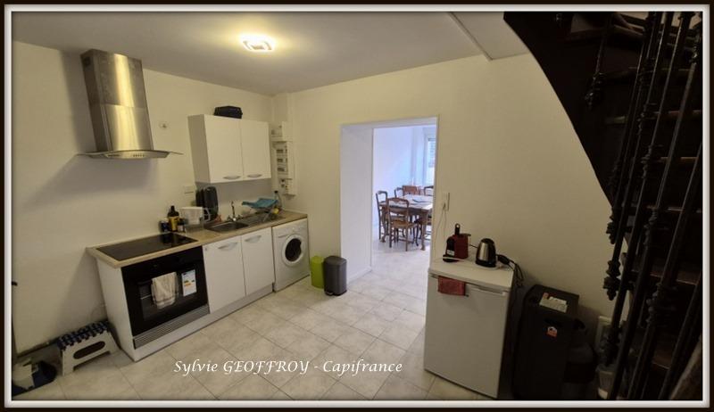 Immeuble - 108 m² - 6 pièces