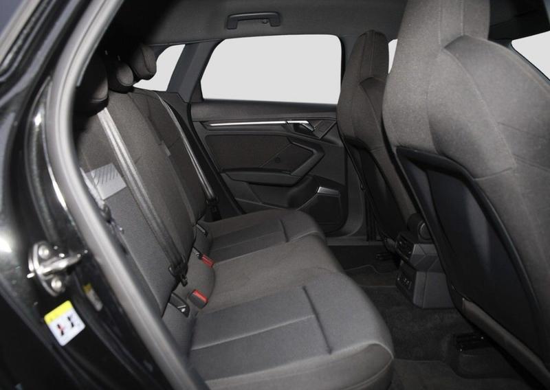 Audi A3 sportback 40 TFSIe s-Line 204 Hybride Rechargeable / Audio B&amp;O Keyless Apple Carplay Android Auto Regulateur de Distance