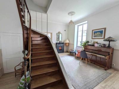 Maison de ville - 180 m² - 7 pièces