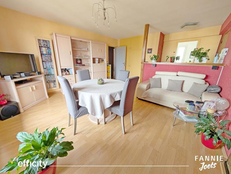 Appartement - 82 m² - 4 pièces