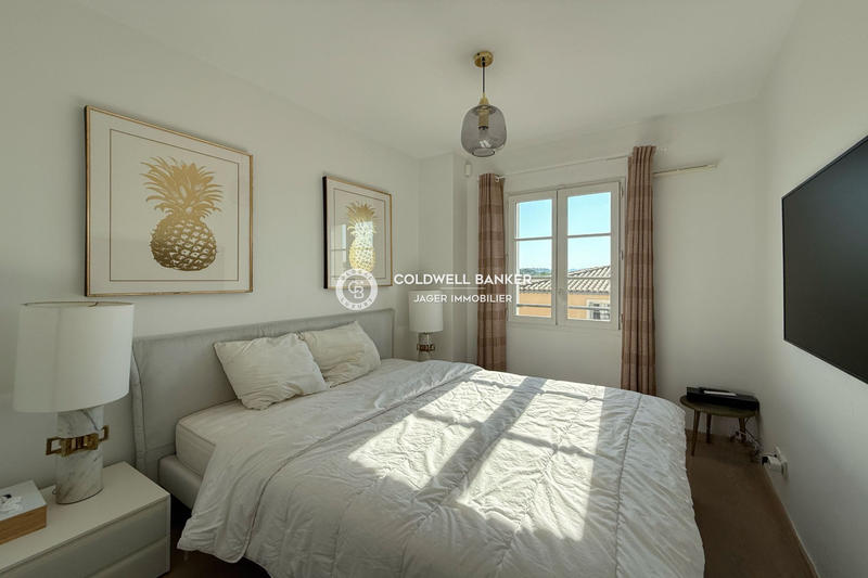 Appartement - 93 m² - 4 pièces