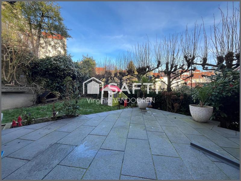 Maison - 98 m² - 5 pièces