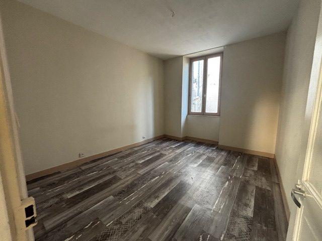 Appartement - 102 m² - 4 pièces