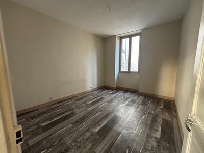Appartement - 102 m² - 5 pièces