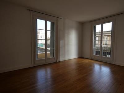 Appartement - 126 m² - 6 pièces