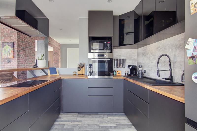 Appartement - 101 m² - 3 pièces