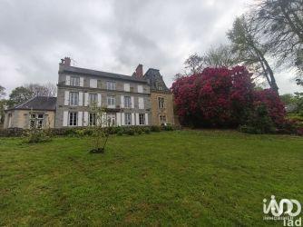 Maison - 693 m² - 26 pièces