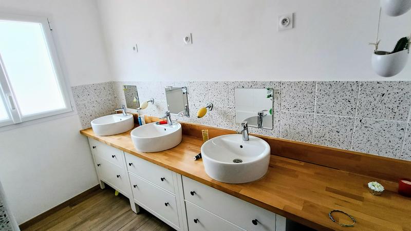 Maison - 195 m² - 6 pièces