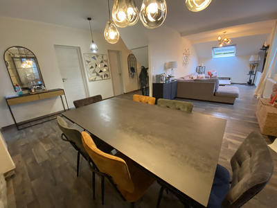 Appartement - 105 m² - 5 pièces