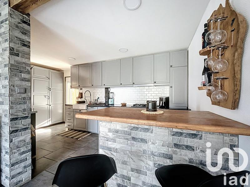 Maison - 98 m² - 5 pièces